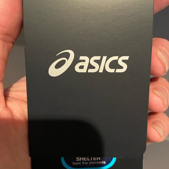 ASICS Vest - Picture 3 of 4